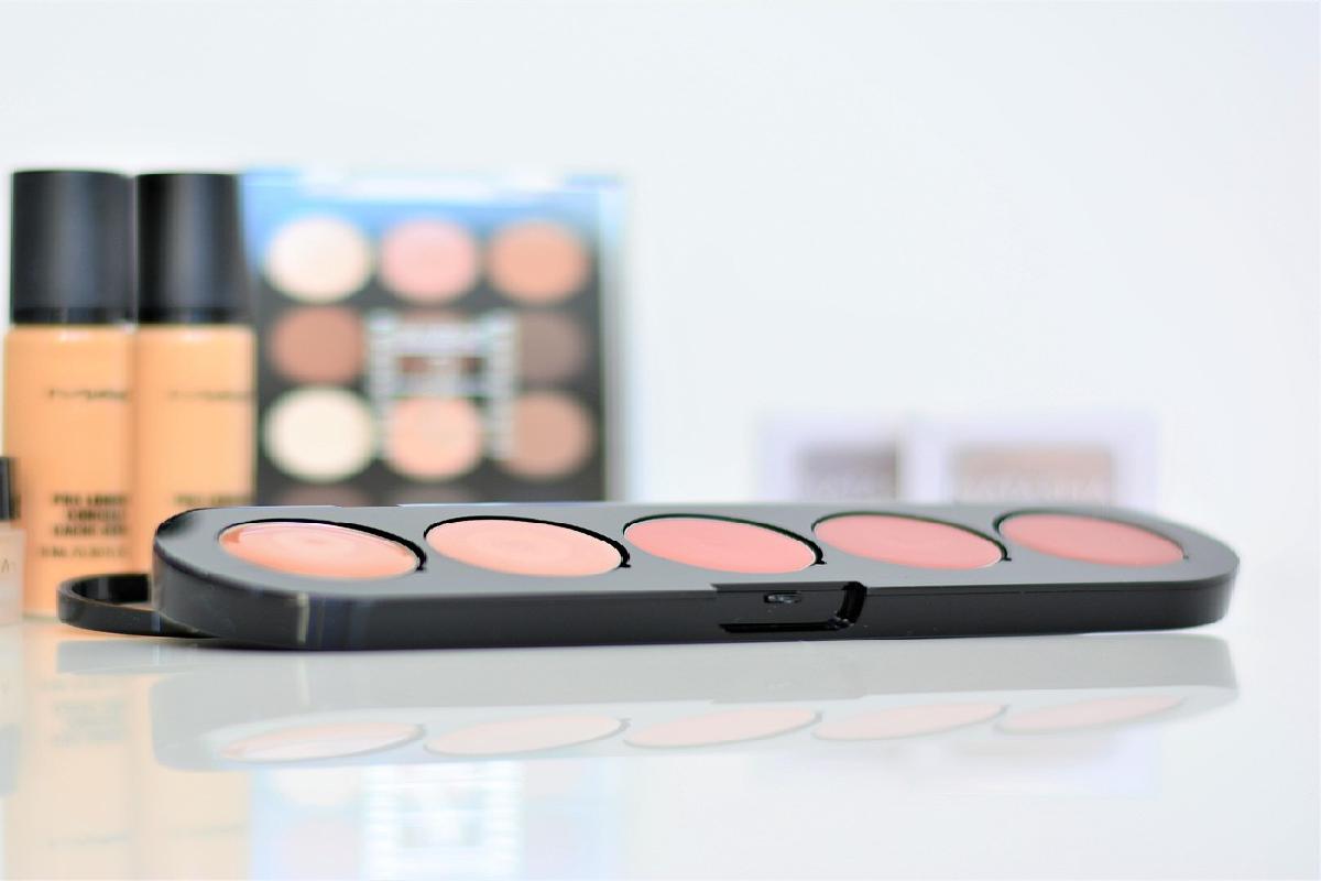 NARS pot concealer